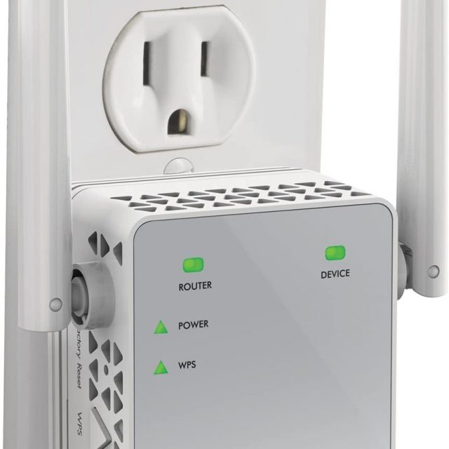 Netgear Wi-Fi Range Extender Repeater EX3700 – Coverage Up to 1000 Sq Ft and 15 Devices with AC750 Dual Band Wireless Signal Booster & Repeater Up to 750Mbps Speed, and Compact Wall Plug Design